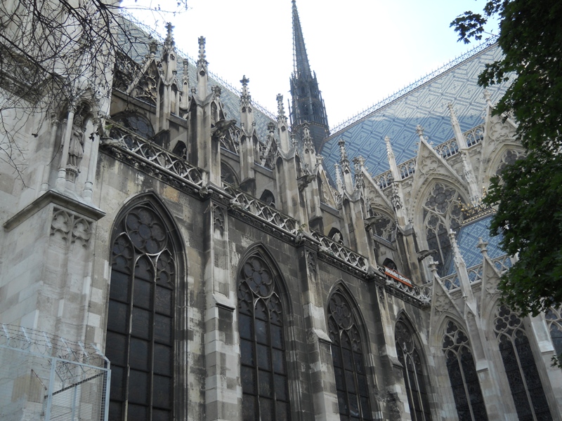 Chiesa votiva -  Votive Church
